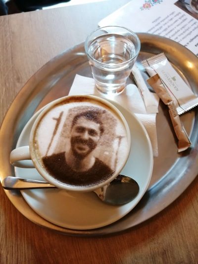 Selfieccino - cappuccino s Vašou fotkou v Kaviarni od srdca